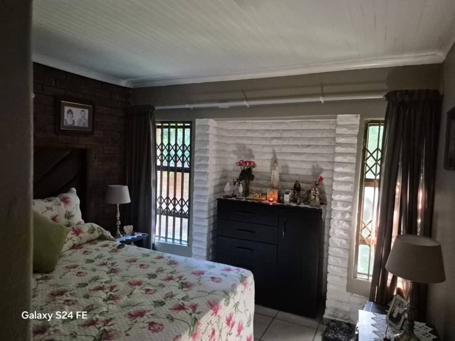 3 Bedroom Property for Sale in Safari Gardens North West